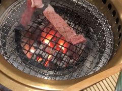 -山川小町·极番烧肉(新地假日广场店)