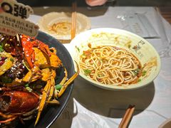 -巴厘龙虾·榜首油焖大虾(音乐学院·沿江酒馆店)