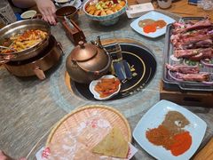 -娜仁图雅蒙古美食村(33小镇店)