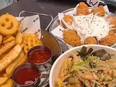 -W COLLECTIVE  DESSERT SHOP