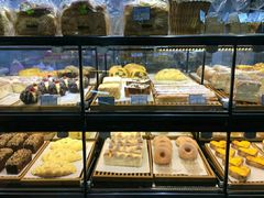 面包甜点陈列柜-丽莎蓓甜CAKE生日蛋糕·动物奶油(石家庄店)