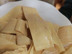 -城墙拐拐火锅(三峡广场黑金冠店)