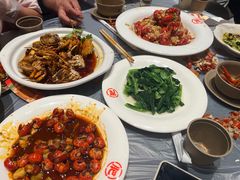 -肥肥虾庄·金牌油焖大虾(杨园滨江时代walk店)