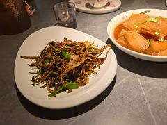 -吴越荣记苏州菜·松鼠桂鱼100%活鱼现做(斜塘老街店)