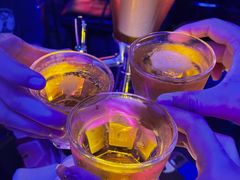 -UP嘻哈酒吧(粉巢店)