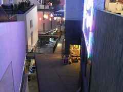 -泉乐坊步行街(烟酒特产平价超市店)