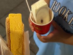 -詹爷爷乌节路街头冰淇淋
