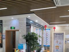 -茂菊口腔连锁(浦东南路店)