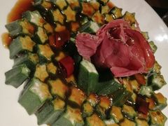 黑椒牛肉拼秋葵-将相和·海鲜蒸饺大连菜