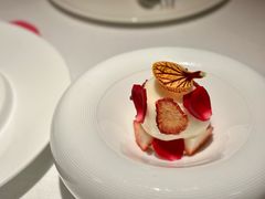 金桔黄皮果-弦月窗LUNETTE BY AMANDA(复兴路店)