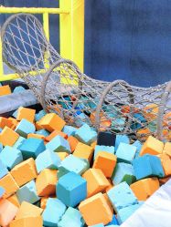 -蹦贝运动中心·蹦床·攀岩·闯关(龙岗店)