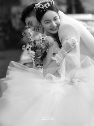 -都市丽人婚纱摄影