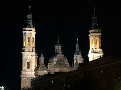 -皮拉尔圣母圣殿主教座堂