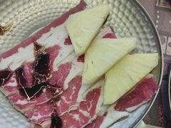 -瑞虹新天地月亮湾