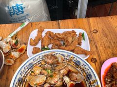 -爆炸头阿姨小四川正宗川味小吃(无任何分店)