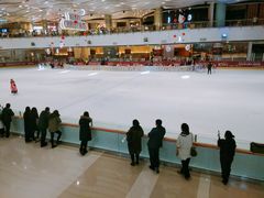 -冰纷万象滑冰场(沈阳万象城店)