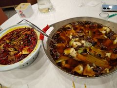 -鑫巴蜀小镇 · 水煮鱼专研店(玉桥店)