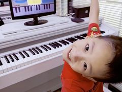 -The ONE 智能钢琴教室音乐恋琴吧·青岛市海玖玖艺术培训学校