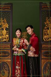 -雪中彩影婚纱摄影·微光艺术中心