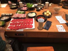 -呷哺呷哺(普陀乐购真北店)