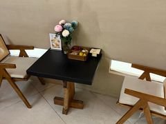 -灸春堂·艾灸·痛症·整脊连锁(之江银泰店)