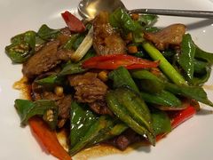 螺丝椒小炒肉配饼-荷风细雨·中国茶宴(碧云店)