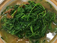 -老季市·三代非遗传承·地标美食老汁鸡(工农路店)