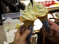 榴莲之神冰淇淋花筒-肯德基(宝龙店)