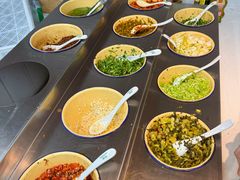 -百联临沂购物中心(临沂路店)