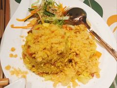 -越弥越南传统美食馆