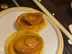 一口鲍鱼酥-夏宫中餐厅(静安香格里拉店)
