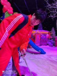 -圣名游乐城冰雪大世界