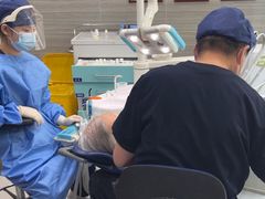 -上海仁爱医院口腔科 · 种植