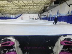 -乔波室内滑雪场