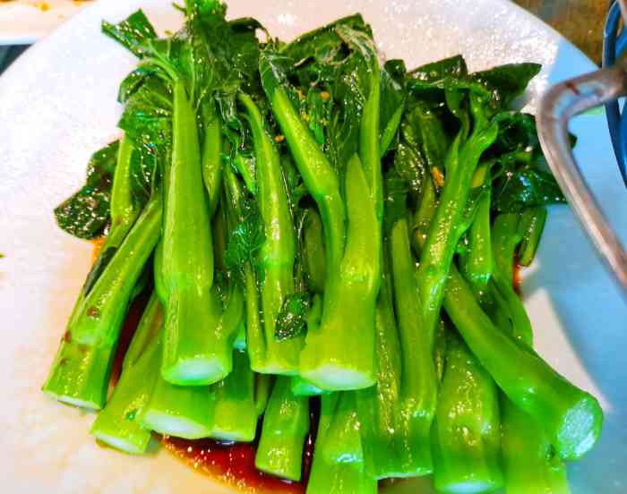 海世船说-"楼下是海鲜批发市场,先买海鲜然后去楼上加.