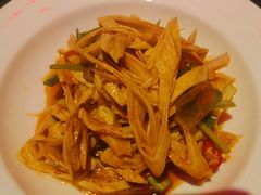 -粉墨特色菜·烧烤音乐酒馆