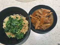 -肥仔文澳门猪骨煲(南京西路店)