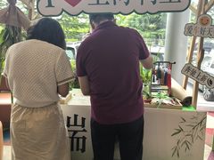 -奔驰上海利星(七宝店)