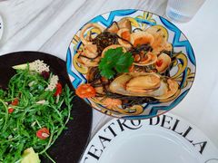 海鲜墨鱼意面-IL TEATRO 精品意大利餐厅