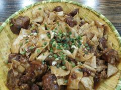 -壹阁胡羊焖饼(特色小吃街店)