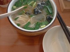 -子宸什夹婆乌鸡米线弹子石店(泽科·星泽汇店)