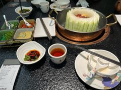 -得意咚瓜·顺德鱼生·冬瓜火锅(深圳首店)