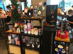 零售区-星巴克臻选(深圳皇庭广场分店)
