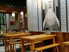 -弄堂咪道-饭香·面香·馄饨香(兴梅店)