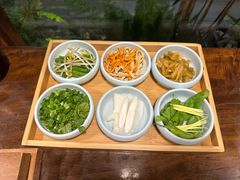-银米·云南传统过桥米线(双廊黑金冠店)