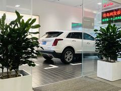 -青岛鸿发智越领克新能源中心