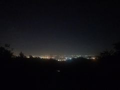 -鬼笑石后山停车场