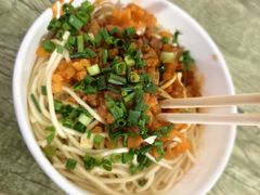 -球场热干面老店