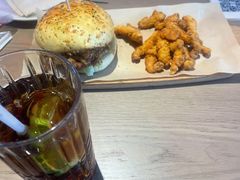 -必胜客(航洋国际店)