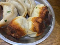 -黄阿姨锅贴大王(万航渡路店)